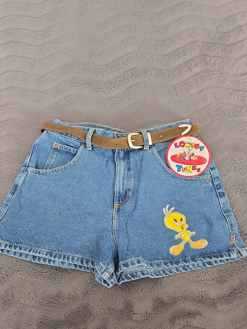Vintage Warner Bros. Tweety Blue Denim High-Rise Shorts with Brown Belt